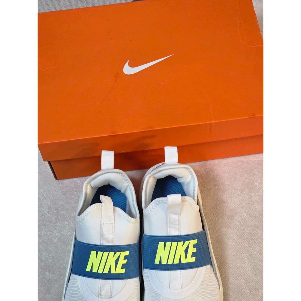 Nike Unisex Kids' Flex Runner 4 Running Shoes - Boys Girls Toddlers size 5